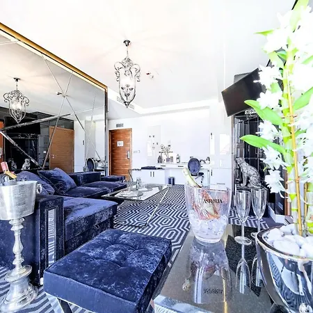 Bayjonn Boutique 4*
