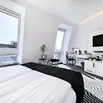 Bayjonn Boutique 4*