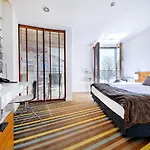 Bayjonn Boutique 4*
