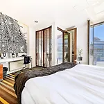 Bayjonn Boutique Hotel 4*