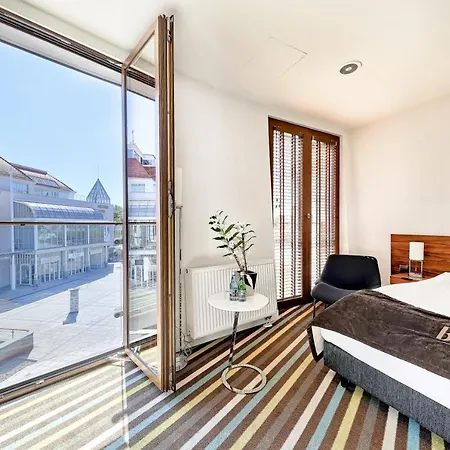 Bayjonn Boutique 4* Σόποτ