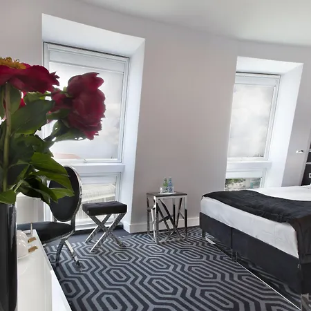 Bayjonn Boutique 4* Σόποτ