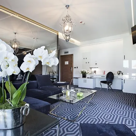 Bayjonn Boutique Hotel 4*